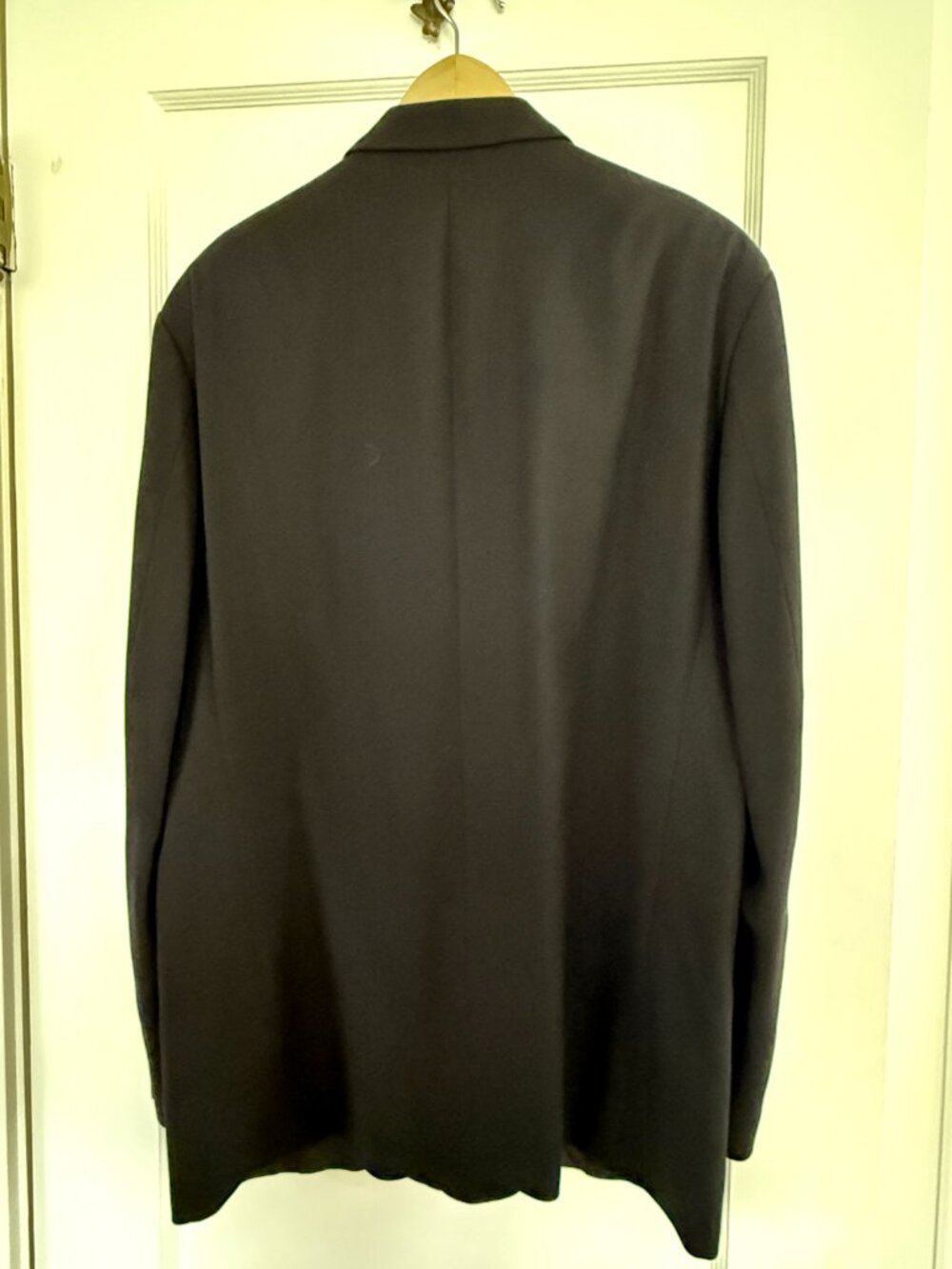 Hugo Boss Einstein Black Jacket - 44R - Picture 2 of 5